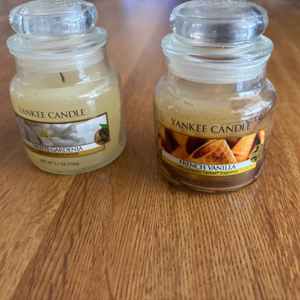 Set of Two glass ‘Yankee’ candles